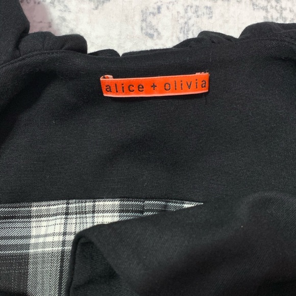 Alice + Olivia Black Ruffled Vest. V3 - Picture 7 of 9